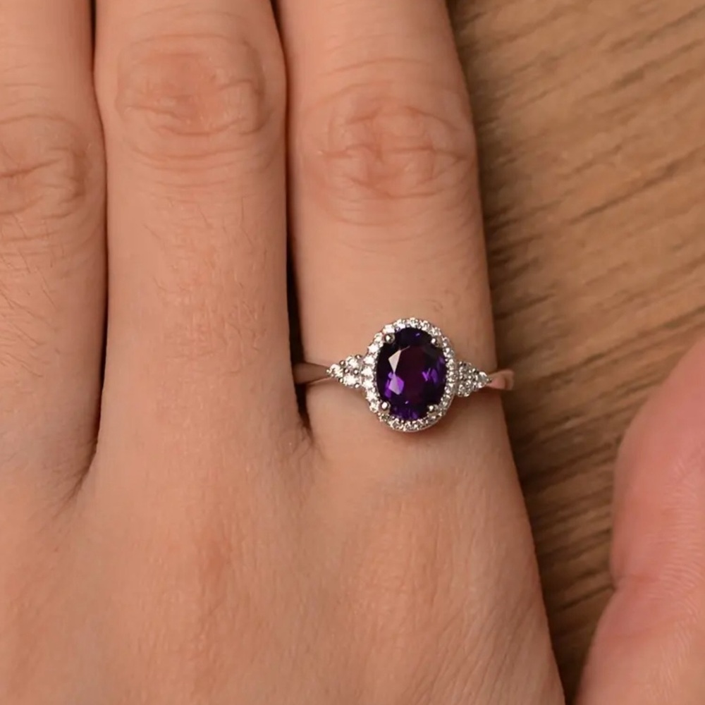 Simulated Amethyst Ring - Picture 2 of 4